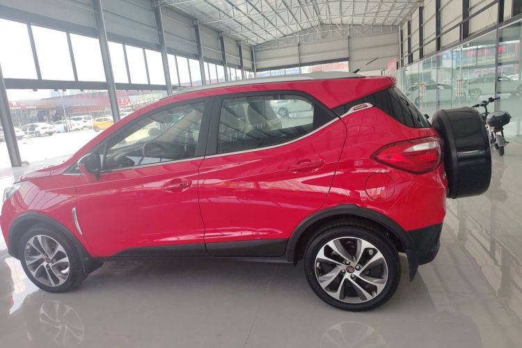Used BYD Yuan 2016 1.5L Manual Luxury Version Exterior 5