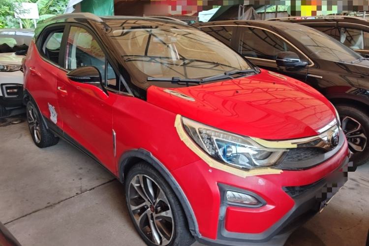 Used BYD Yuan 2016 1.5TID Automatic Prestige Model Front Right 45 Deg