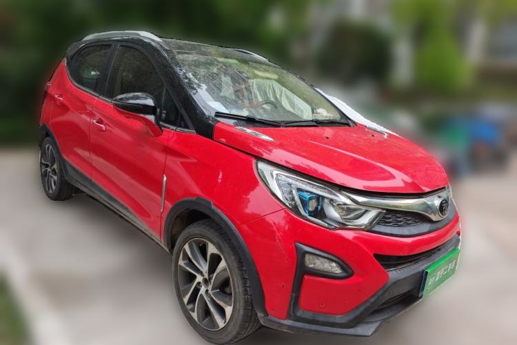 Used BYD Yuan 2016 1.5L Manual Luxury Model Front Right 45 Deg