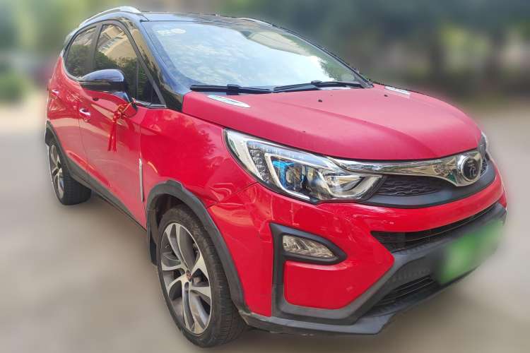 Used BYD Yuan 2016 1.5TID Automatic Prestige Model Front Right 45 Deg