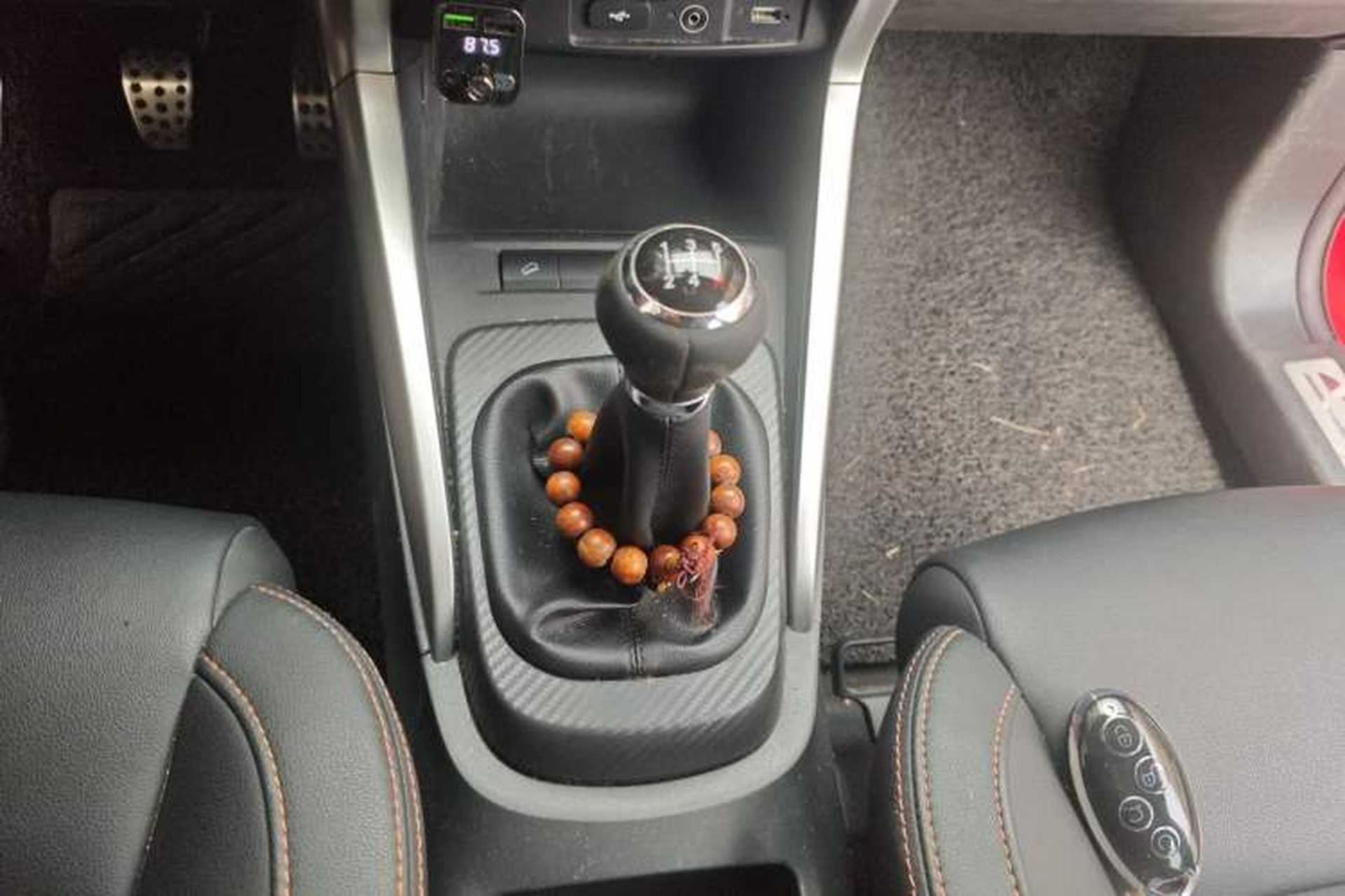 Used BYD Yuan 2016 1.5L Manual Comfort Model Gear Lever