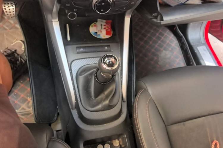 Used BYD Yuan 2016 1.5L Manual Comfort Model Gear Lever