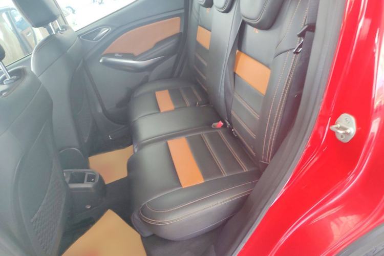 Used BYD Yuan 2016 1.5L Manual Luxury Version Interior 1