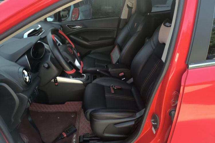 Used BYD Yuan 2016 1.5L Automatic Luxury Version Interior 2