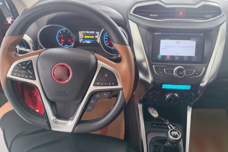 Used BYD Yuan 2016 1.5L Manual Luxury Version Interior 3