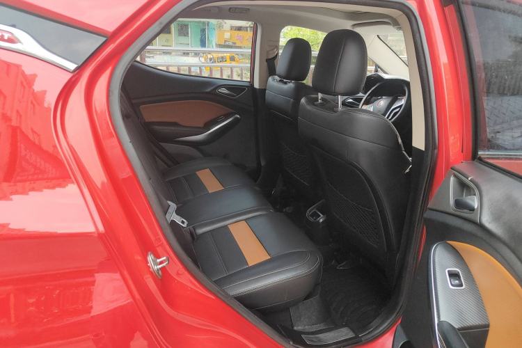 Used BYD Yuan 2016 1.5L Manual Luxury Version Interior 3
