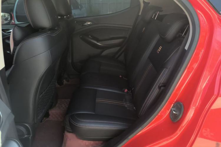 Used BYD Yuan 2016 1.5L Automatic Luxury Version Interior 3