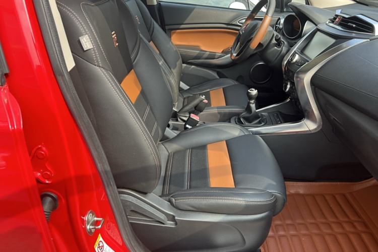 Used BYD Yuan 2016 1.5L Manual Luxury Version Interior 7