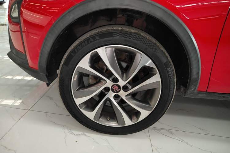 Used BYD Yuan 2016 1.5L Automatic Luxury Version Left Front Wheel Hub