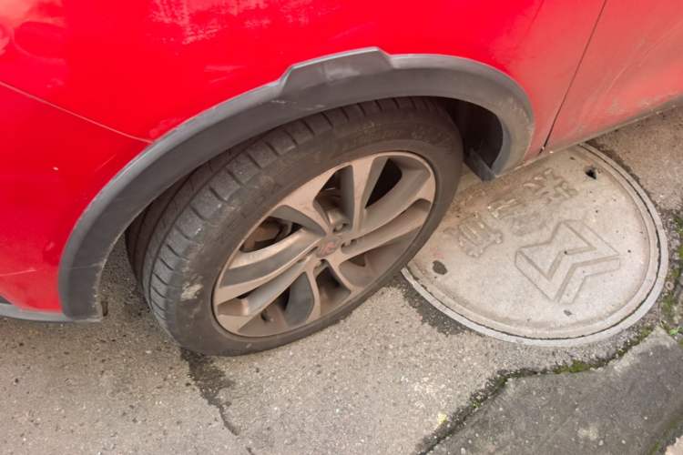 Used BYD Yuan 2016 1.5L Manual Comfort Model Left Front Wheel Hub