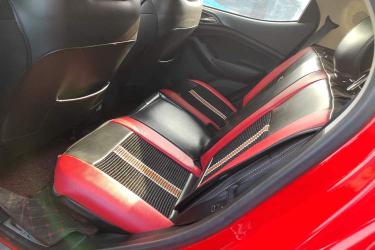 Used BYD Yuan 2016 1.5L Automatic Luxury Version Left Rear Seat