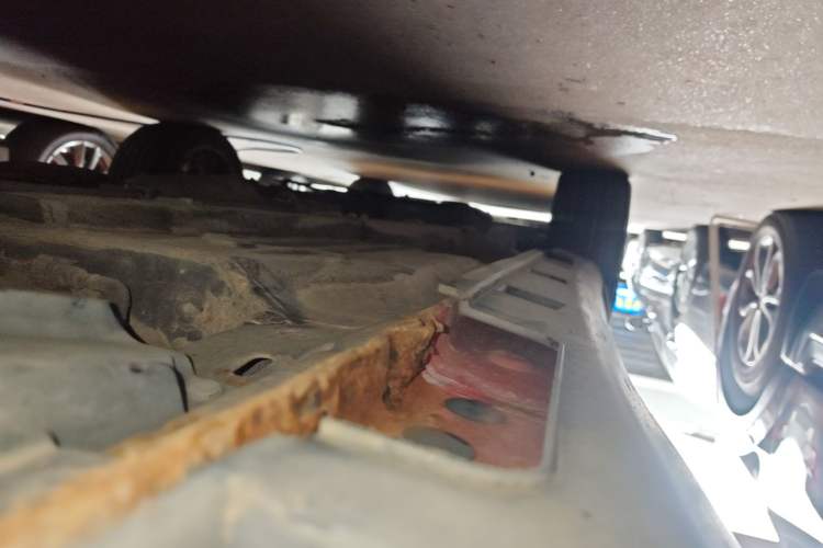 Used BYD Yuan 2016 1.5TID Automatic Prestige Model Left Side Sill
