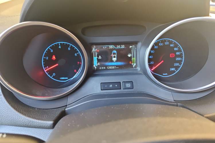 Used BYD Yuan 2016 1.5L Manual Luxury Model Odometer Close Up