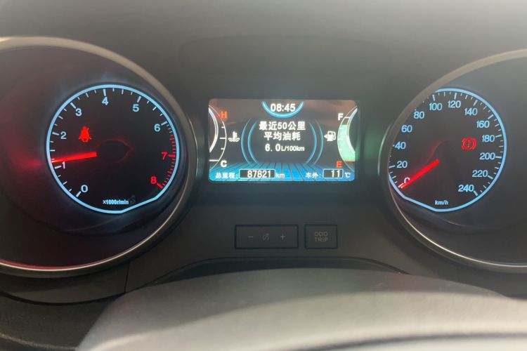Used BYD Yuan 2016 1.5L Manual Luxury Version Odometer Close Up