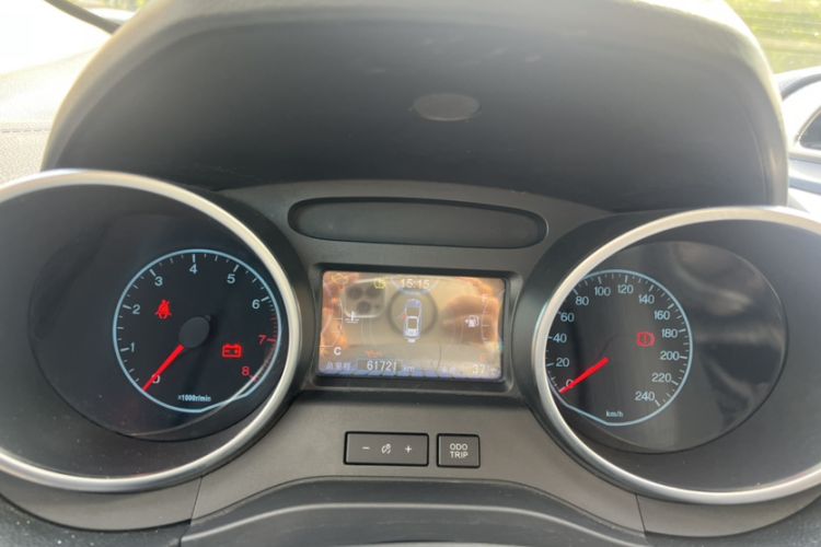 Used BYD Yuan 2016 1.5L Manual Luxury Version Odometer Close Up