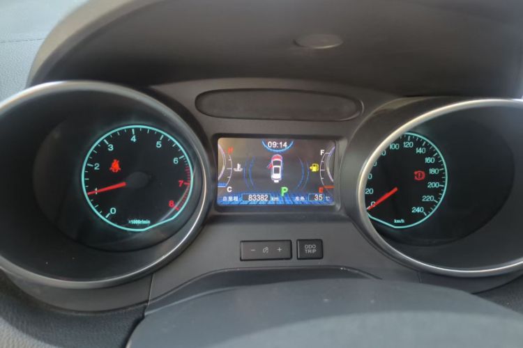 Used BYD Yuan 2016 1.5L Automatic Luxury Version Odometer Close Up