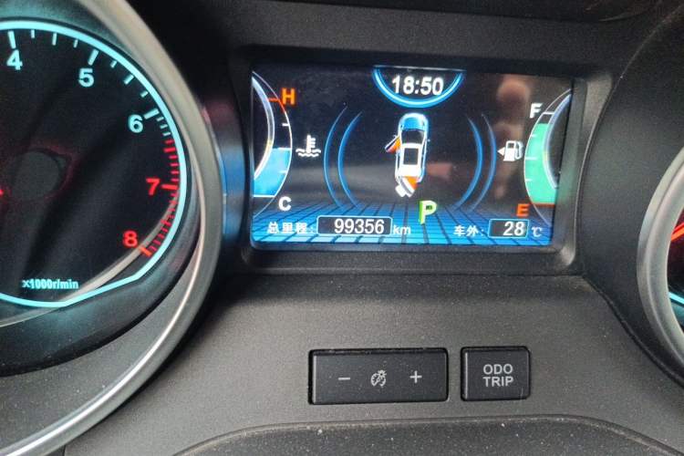 Used BYD Yuan 2016 1.5L Automatic Luxury Version Odometer Close Up