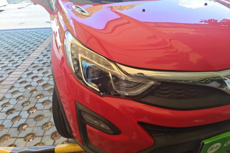 Used BYD Yuan 2016 1.5L Manual Luxury Model Right Front Headlight
