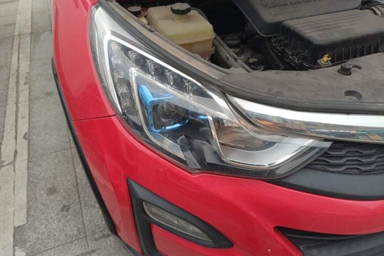 Used BYD Yuan 2016 1.5L Automatic Luxury Version Right Front Headlight