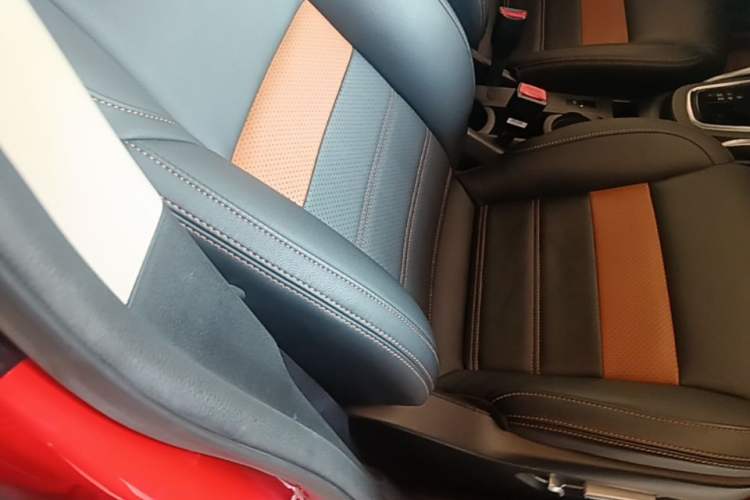 Used BYD Yuan 2016 1.5TID Automatic Flagship Model Right Front Seat