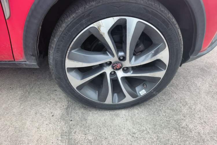 Used BYD Yuan 2016 1.5TID Automatic Flagship Model Right Front Wheel Hub
