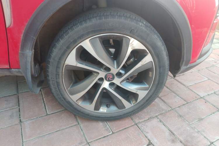 Used BYD Yuan 2016 1.5L Manual Luxury Model Right Front Wheel Hub