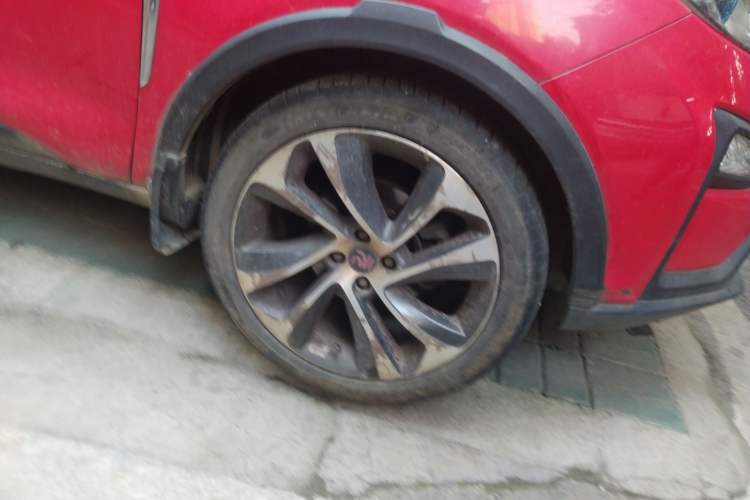 Used BYD Yuan 2016 1.5TID Automatic Prestige Model Right Front Wheel Hub