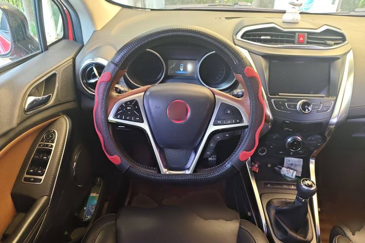Used BYD Yuan 2016 1.5L Manual Luxury Model Steering Wheel