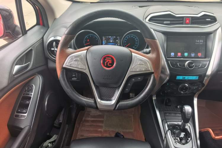 Used BYD Yuan 2016 1.5TID Automatic Flagship Model Steering Wheel