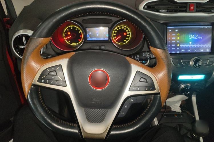 Used BYD Yuan 2016 1.5L Manual Luxury Version Steering Wheel