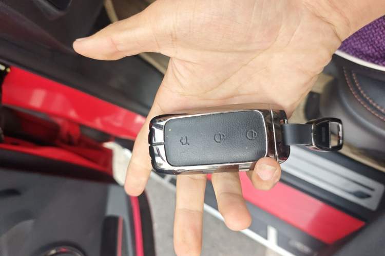 Used BYD Yuan 2016 1.5L Automatic Luxury Version Vehicle Key