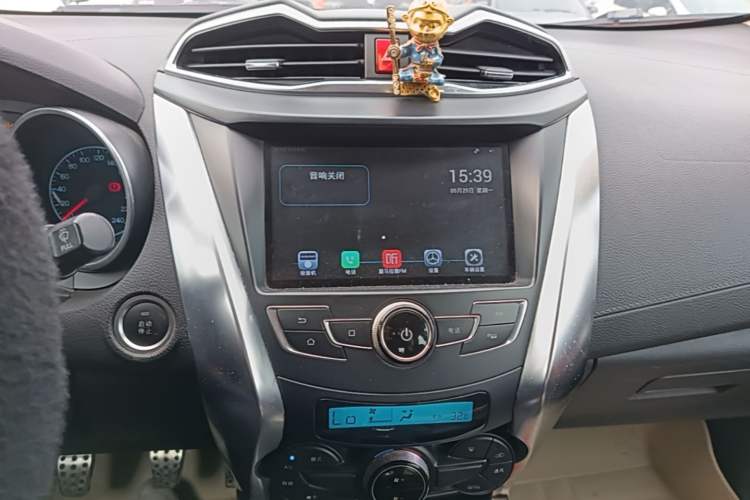 Used BYD Yuan 2016 1.5L Manual Luxury Model Audio And AC Panel