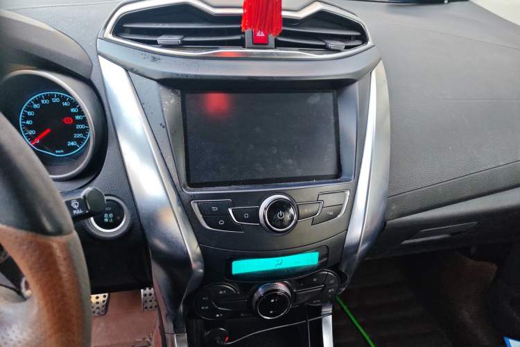 Used BYD Yuan 2016 1.5L Manual Luxury Model Audio And AC Panel
