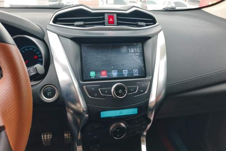 Used BYD Yuan 2016 1.5L Manual Luxury Model Audio And AC Panel