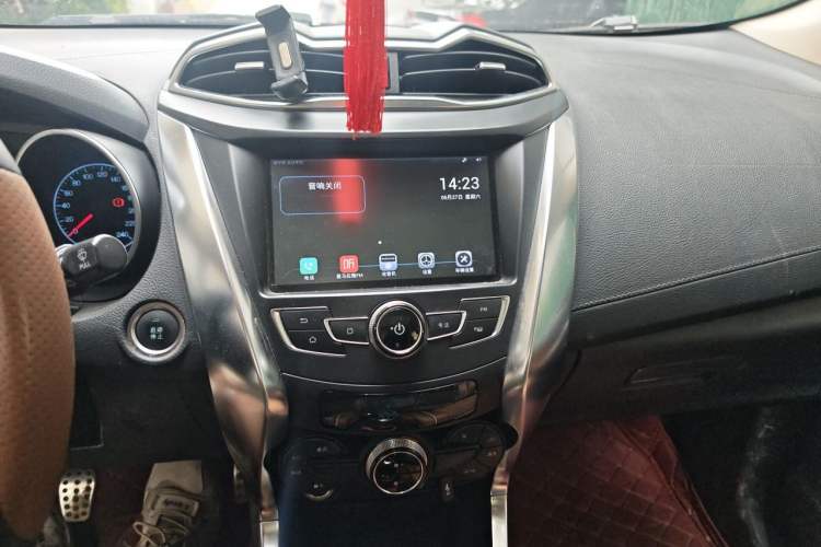 Used BYD Yuan 2016 1.5L Manual Luxury Version Audio And AC Panel