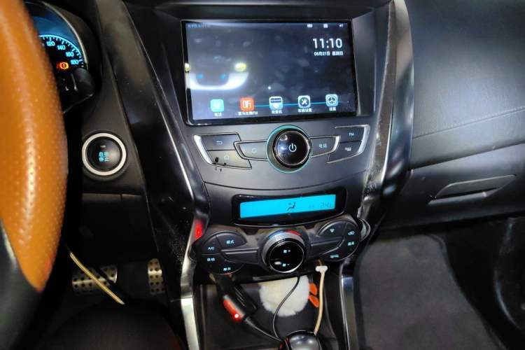 Used BYD Yuan 2016 1.5TID Automatic Luxury Version Audio And AC Panel