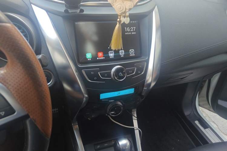 Used BYD Yuan 2016 1.5TID Automatic Luxury Version Audio And AC Panel
