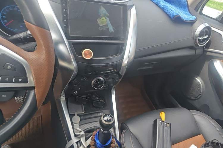 Used BYD Yuan 2016 1.5L Manual Luxury Version Audio And AC Panel