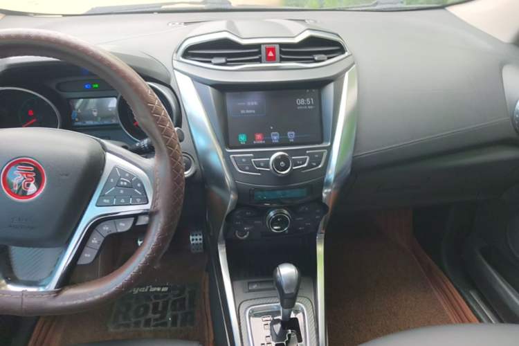 Used BYD Yuan 2016 1.5L Automatic Haoya Model Audio And AC Panel