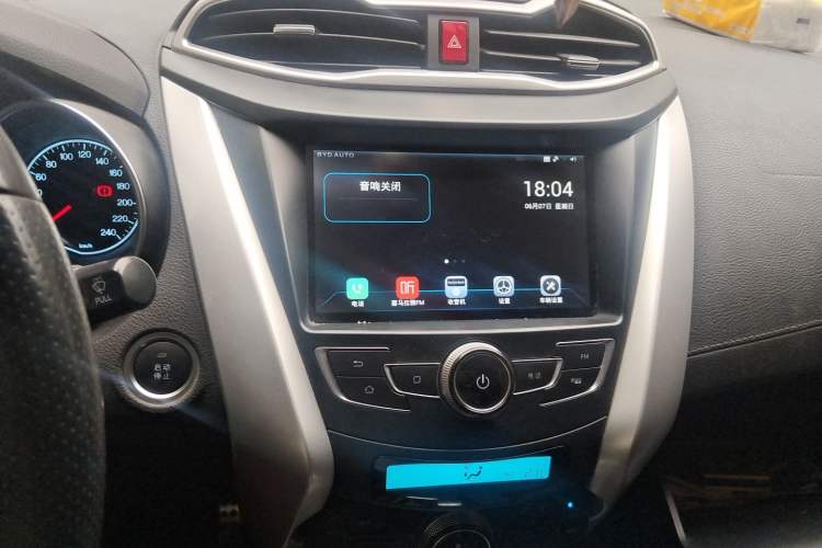 Used BYD Yuan 2016 1.5L Automatic Luxury Version Audio And AC Panel