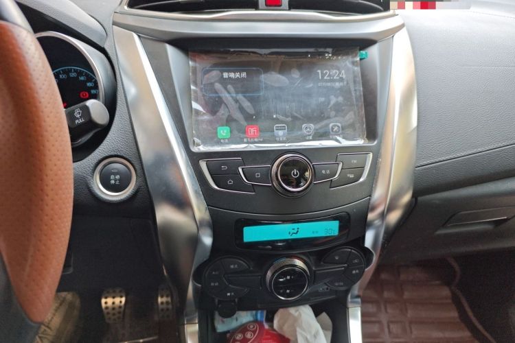 Used BYD Yuan 2016 1.5L Manual Luxury Version Audio And AC Panel