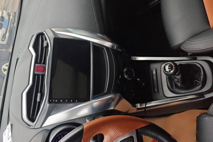 Used BYD Yuan 2016 1.5L Manual Luxury Version Audio And AC Panel