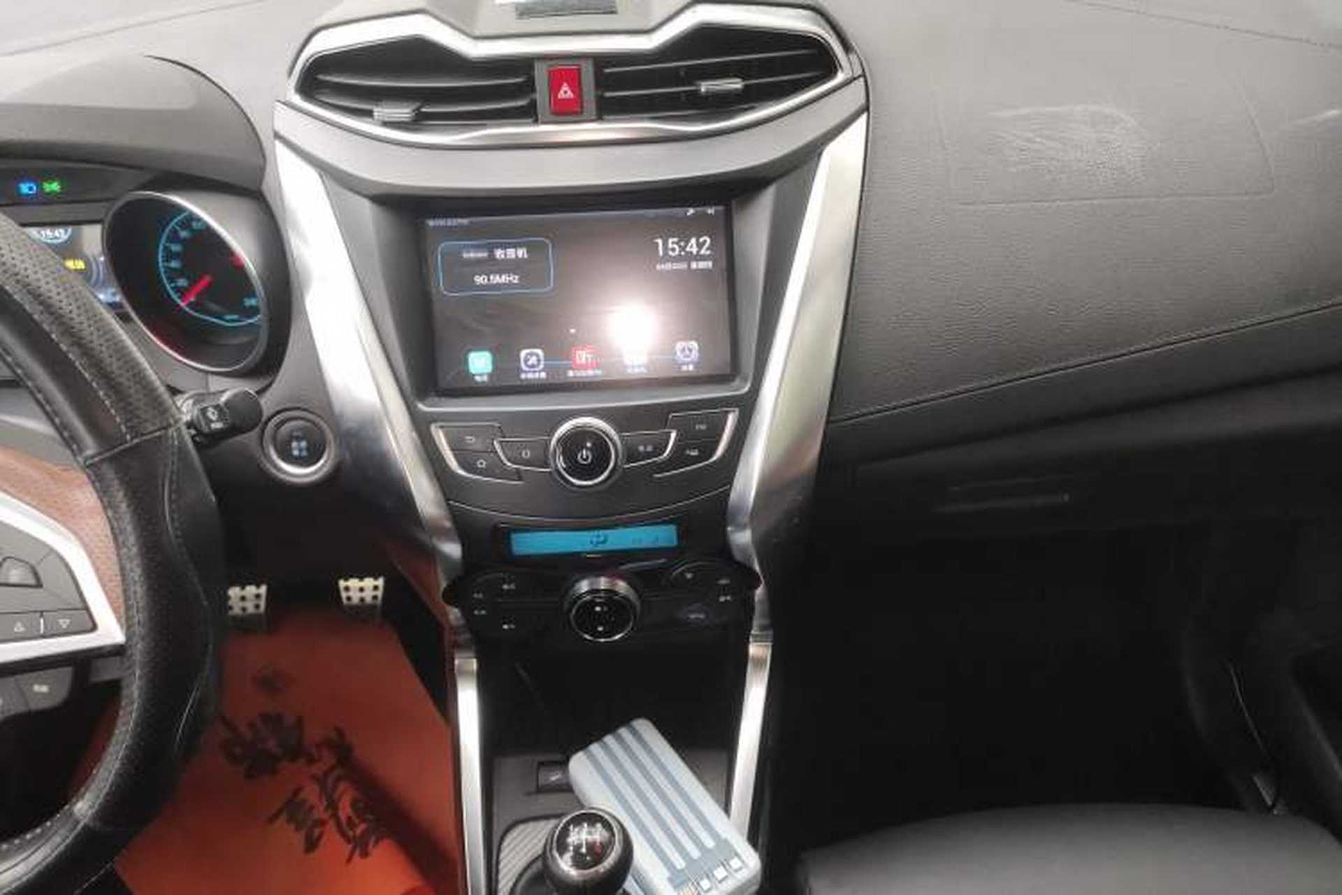 Used BYD Yuan 2016 1.5L Manual Luxury Version Audio And AC Panel