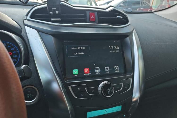 Used BYD Yuan 2016 1.5L Manual Luxury Version Audio And AC Panel