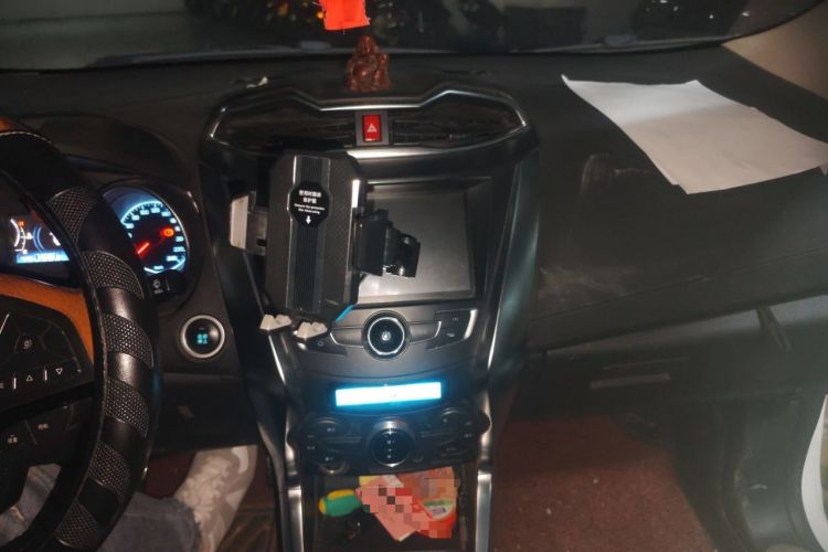 Used BYD Yuan 2016 1.5L Manual Luxury Model Audio And AC Panel