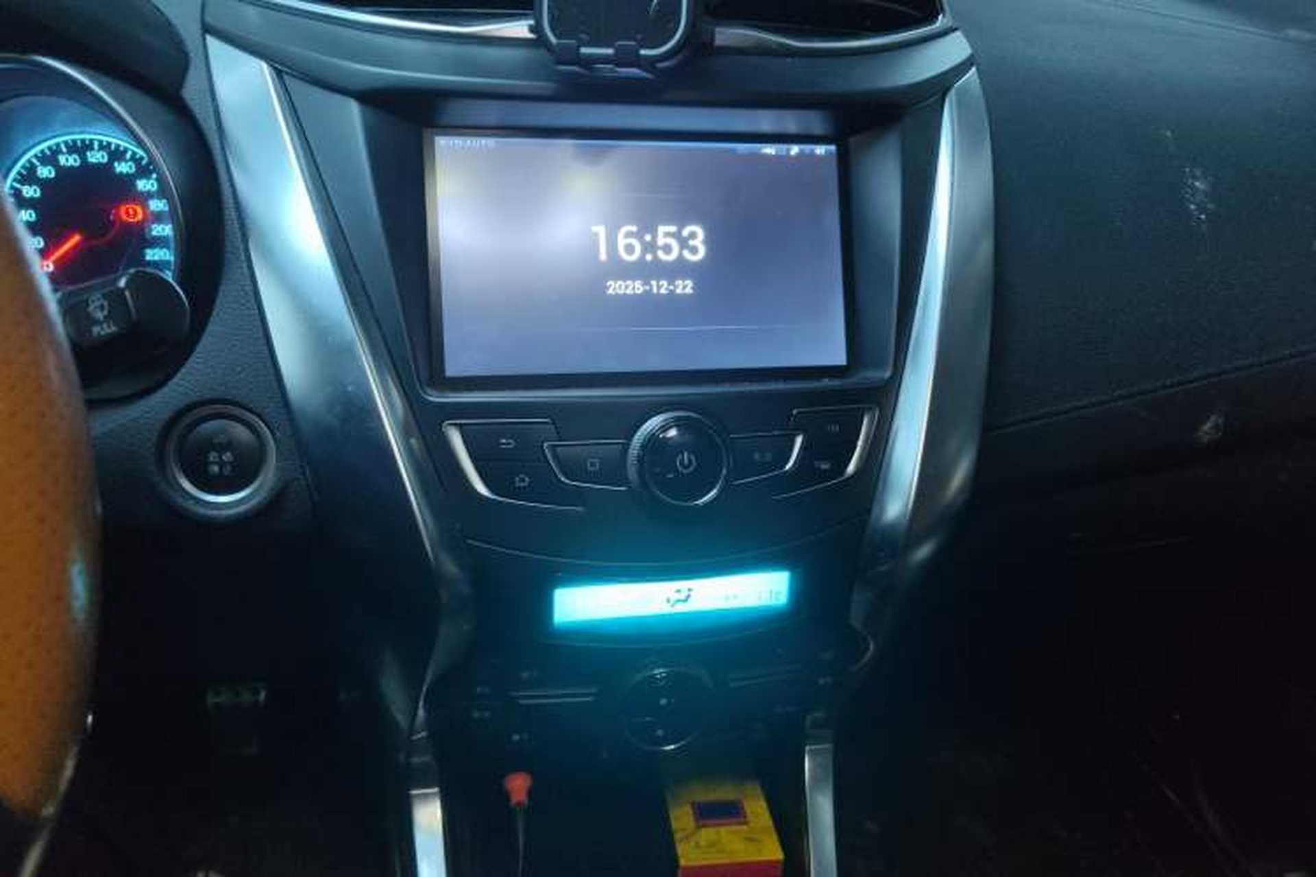 Used BYD Yuan 2016 1.5L Manual Luxury Model Audio And AC Panel