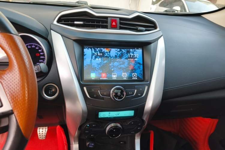 Used BYD Yuan 2016 1.5L Manual Luxury Version Audio And AC Panel