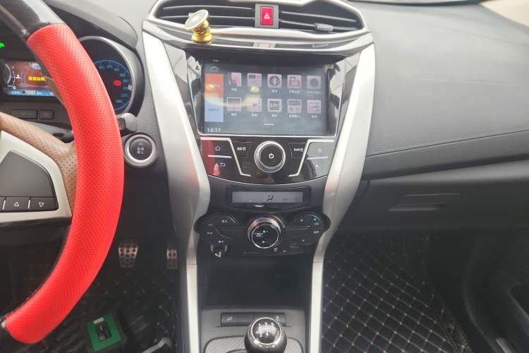 Used BYD Yuan 2016 1.5L Manual Comfort Model Audio And AC Panel