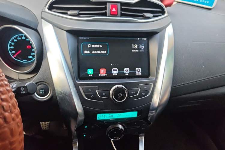 Used BYD Yuan 2016 1.5L Manual Luxury Model Audio And AC Panel