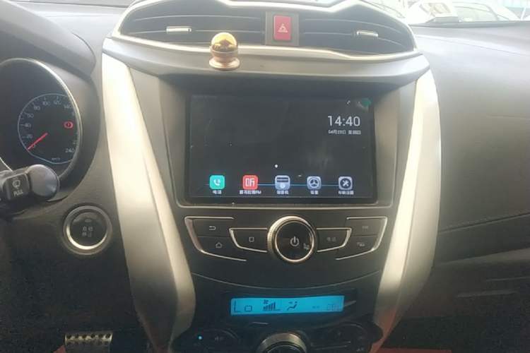 Used BYD Yuan 2016 1.5L Automatic Luxury Version Audio And AC Panel